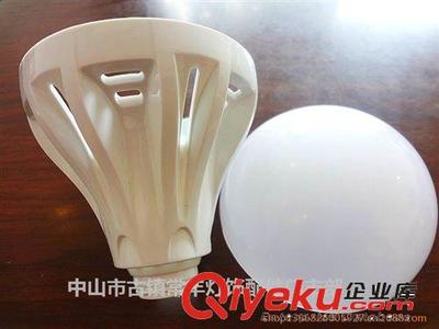 LED球泡灯外壳套件 厂家直销直径94MM LED 12W球泡灯亮丽白色外壳-中山市古镇常丰灯饰配件门市部提供LED球泡灯外壳套件 厂家直销直径94MM LED 12W球泡灯亮丽白色外壳的相关介绍、产品、服务、图片、价格中山市古镇常丰灯饰配件门市部、LED球泡成品及其配件的生产厂家;节能灯镇流器